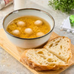 Детское Суп с яичной лапшой и куриными фрикадельками-ok-sm